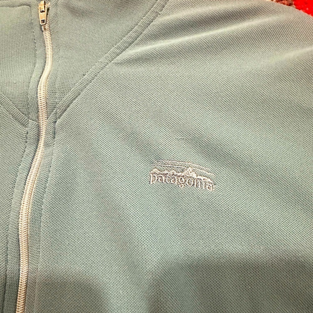 PATAGONIA blue grey 1/2 zip running jacket sz S - Picture 2 of 7
